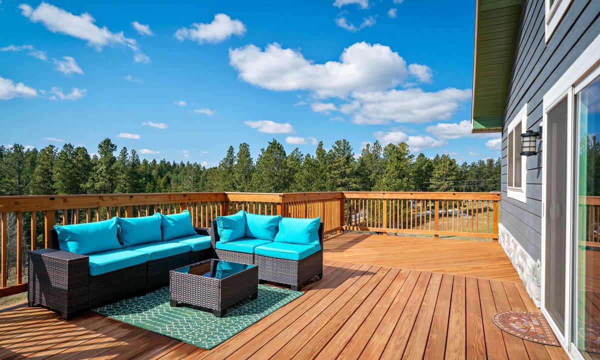 Lewistown House | Your Mountain Escape - New, Spacious, Super Clean, Modern Farmhouse!