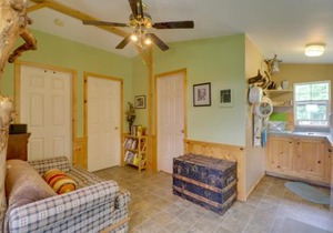 Duck Lake Cabin Rental Near Glacier National Park!