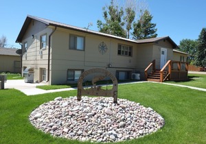 Freshly Remodeled 2 Bedroom, Full Kitchen, living Room Suite, in Cascade unit #2