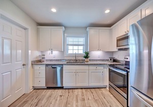 Saltwater Suites, 301 King 3rd Floor