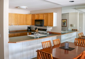 Spacious Golf Front 2 Bed Condo