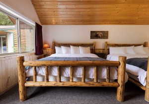 Studio 2 King Bed, Full Bath, Full Kitchen 10 Minutes from West Glacier Park!