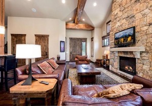 The Shores Riverside Townhome: Peaceful Luxury