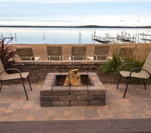 Bay Colony 