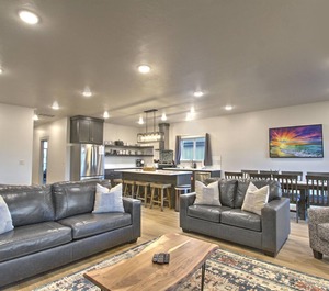 Townhome Sleeps Garden City 