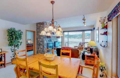 Big Sky Meadow Village Condo | 130 m² Condo ∙ 2 bedrooms ∙ 6 guests