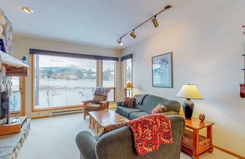 Big Sky Meadow Village Condo | 130 m² Condo ∙ 2 bedrooms ∙ 6 guests