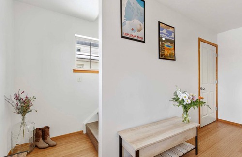 Bozeman Apartment | 143 m² Apartment ∙ 3 bedrooms ∙ 6 guests