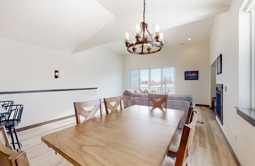 Bozeman House | 151 m² House ∙ 2 bedrooms ∙ 7 guests
