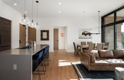 Big Sky Apartment | 204 LakeLodge by Moonlight Basin Lodging