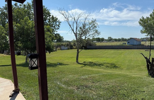 Wolf Point House | 3-bedroom house near stampede grounds, close to river 2 acres