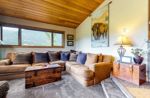 Big Sky Meadow Village House | 304 m² House ∙ 4 bedrooms ∙ 8 guests