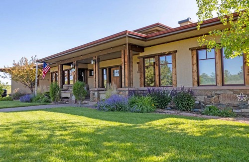 Bozeman House | 315 m² House ∙ 4 bedrooms ∙ 10 guests
