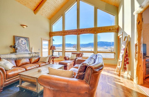 Red Lodge House | 390 m² House ∙ 3 bedrooms ∙ 8 guests