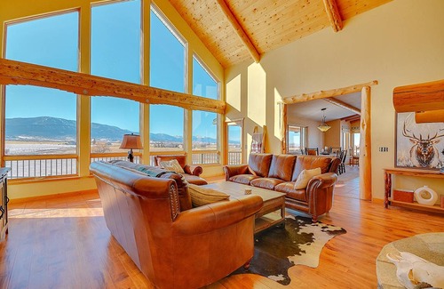 Red Lodge House | 390 m² House ∙ 3 bedrooms ∙ 8 guests