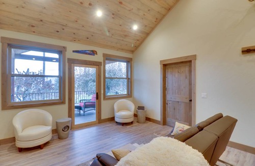 Woods Bay Cottage | 88 m² Cabin ∙ 2 bedrooms ∙ 4 guests