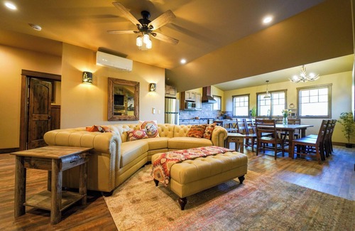 Agpar Apartment | Apgar Lookout Suites