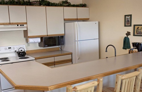 Whitefish Apartment | Beautiful 1 bedroom unit at resort, sleeps 6