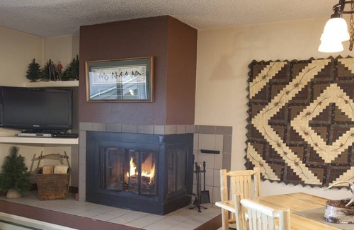 Whitefish Apartment | Beautiful 2 bedroom unit at resort, sleeps 6