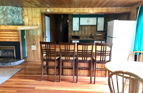 Seeley Lake Cabin | Bitterroot @ Seven Timbers-Log cabin in beautiful setting with lake access.