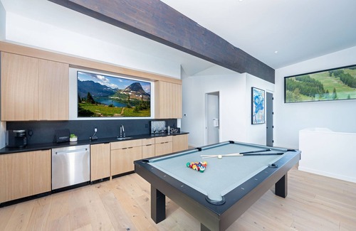 Whitefish House | Brand New Luxury Ski Lodge: Stunning Mountain Views, Game Room, *6 King Suites*
