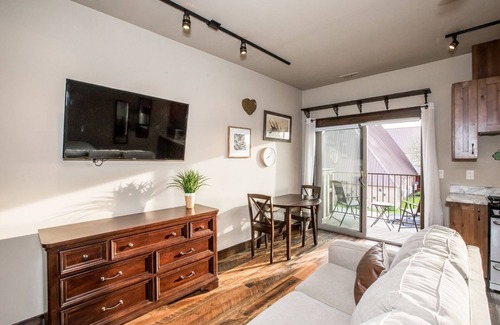 Whitefish Condo | Cana Loft 203 - Beautiful Studio in the Heart of Downtown Whitefish!