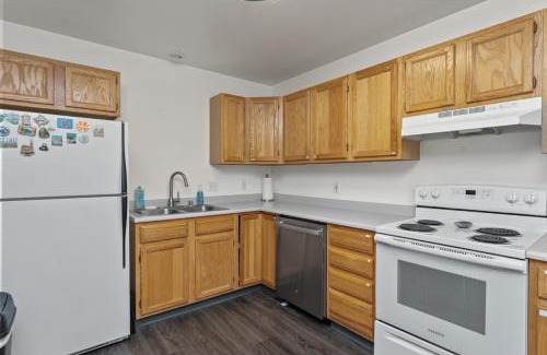 Great Falls Apartment | Chic Central Nook