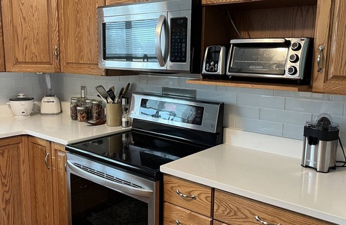 Polson House | Cozy Cabin Feel! 5min From Downtown Polson.