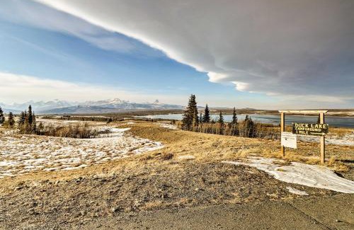 Babb House | Cozy Duck Lake Cabin Near Glacier Natl Park!