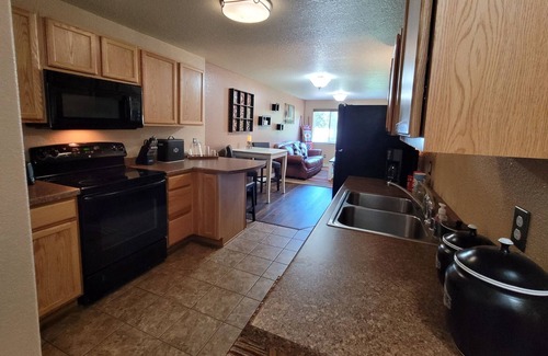 Superior Apartment | D-Cozy downstairs 2 bdrm/1ba apartment
