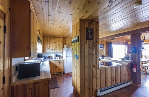 McAllister House | Elk Hills Haven Cabin
