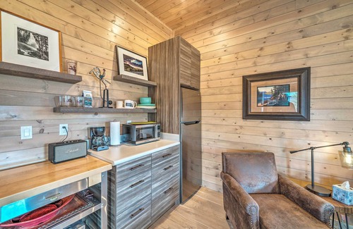 McAllister Apartment | Ennis Lake Studio w/Kayak, Pool & Fire Pit!