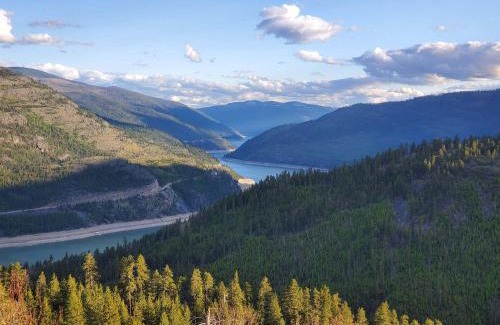 Eureka House | Fishing Cabin in the Woods