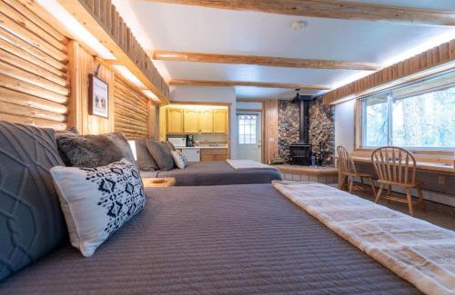 Eureka House | Fishing Cabin in the Woods