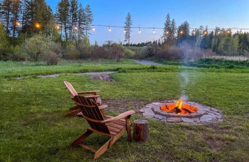 Columbia Falls House | Glacier Retreat on 4 Acres with Sauna & Fire Pit