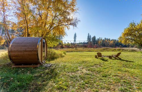 Columbia Falls House | Glacier Retreat on 4 Acres with Sauna & Fire Pit