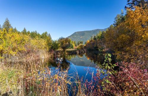 Columbia Falls House | Glacier Retreat on 4 Acres with Sauna & Fire Pit