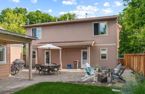 Riverfront House | Hip Strip Suites: Trendy Three Bedroom Townhome