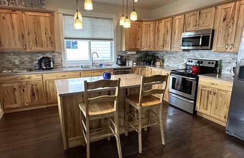 Orchard Homes Apartment | Hometown Place - Solar Powered Newer Home