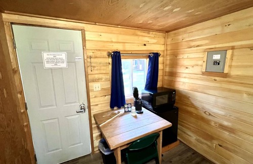 West Glacier House | House ∙ 1 bedroom ∙ 2 guests