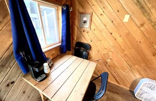 West Glacier House | House ∙ 1 bedroom ∙ 2 guests