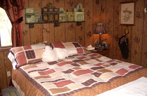 Kalispell House | House ∙ 1 bedroom ∙ 2 guests
