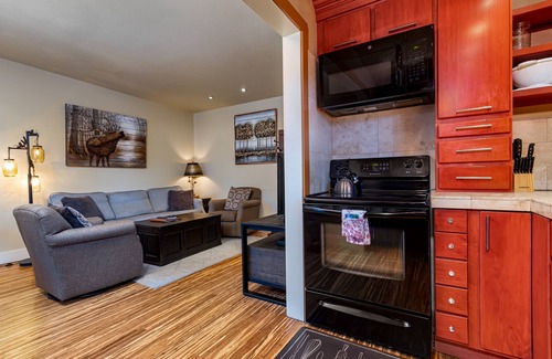Whitefish Condo | Immaculate Downtown Whitefish 2 Bed/1 Bath