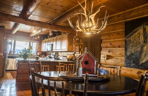McAllister House | Large home with guest lodge overlooking Madison River Valley near Ennis, MT