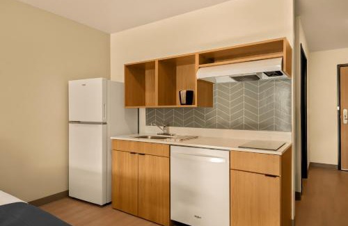 Westside Hotel | LivAway Suites Missoula