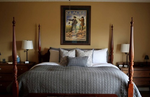 Polebridge Cabin | Lodge ∙ 1 bedroom ∙ 2 guests