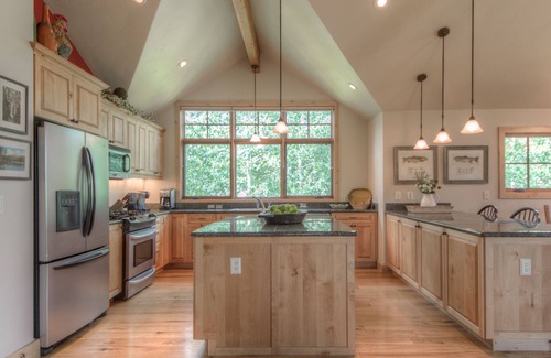 Big Sky House | Luxe Home in Big Sky Town Center - Walk to Restaurants, Shops & Events