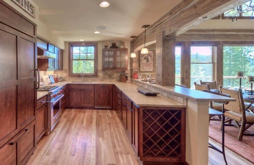 Powder Ridge Cabin | Luxury 5 Bedroom Big Sky Retreat