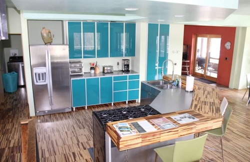 Columbia Falls House | Modern, Colorful home near Glacier Park w/hot tub!