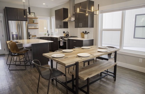 Red Lodge House | Modern, pet-friendly mountain house!